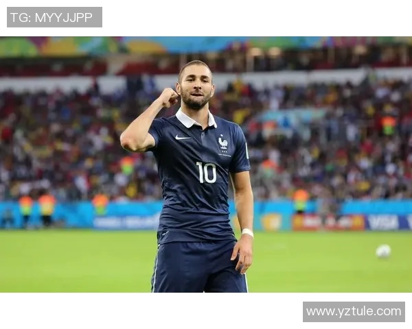 法国足球明星本马的辉煌历程与未来展望